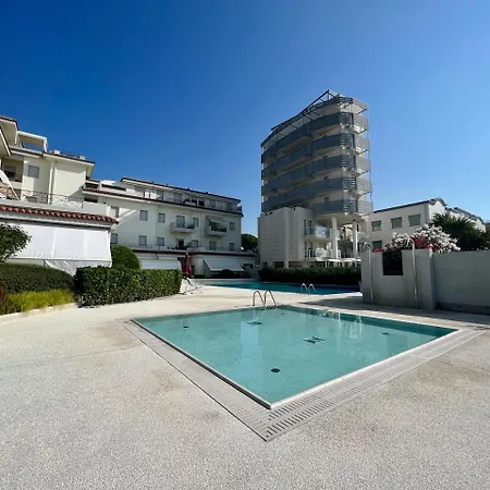 Bagni Miramare - Immobiliare * Lido di Jesolo